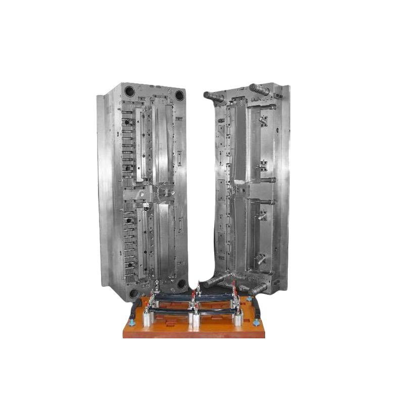 Plastic injection mold